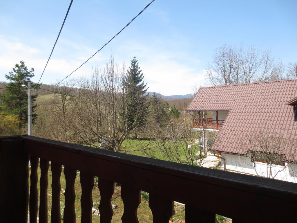 House Katja Hotel Йезерце Екстериор снимка